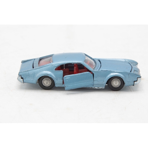 3141 - Dinky Toys mini Dinky 22 Oldsmobile Toronado, garage 'box' strap-down fastening is present, plastic ... 