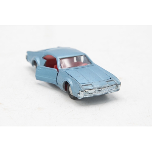 3141 - Dinky Toys mini Dinky 22 Oldsmobile Toronado, garage 'box' strap-down fastening is present, plastic ... 