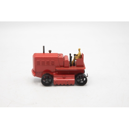 3149 - Dinky Supertoys  963 Blaw Knox Heavy Tractor, red, near mint model missing both caterpillar tracks (... 