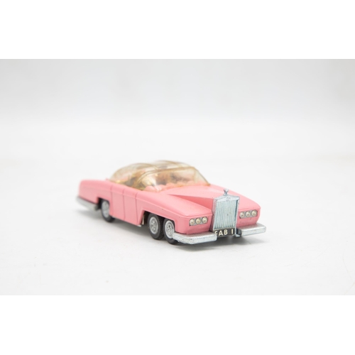 3152 - Dinky Toys 100 Lady Penelopes FAB 1 from TV series Thunderbirds, cast detailed wheel hubs, pink body... 