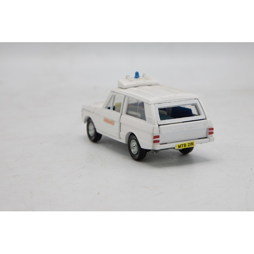 3159 - Dinky Toys 268 Range Rover Ambulance, with plastic stretcher patient, new old shop stock, 1974 numbe... 