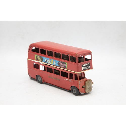 3160 - Tri-ang Minic 60M Double Deck Bus, tin-plate, London Transport No. 14 destination board Putney, adve... 