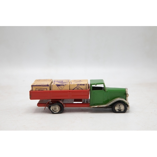 3168 - Tri-ang Minic Delivery Lorry 25M, clockwork working, with load of six crates and unusually clear ste... 