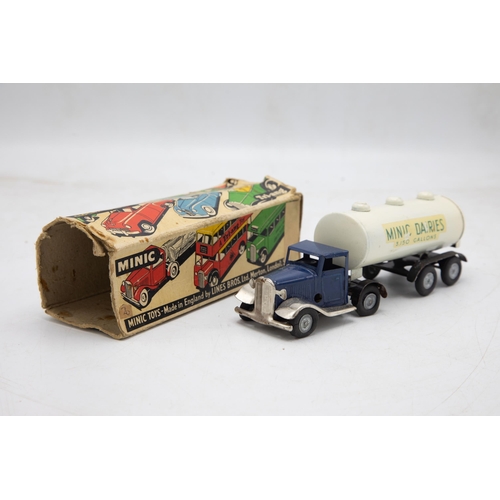 3169 - Tri-ang Minic Mechanical Horse and Milk Tanker, 71 M blue cab white tanker, 'Minic Dairies 3150 Gall... 