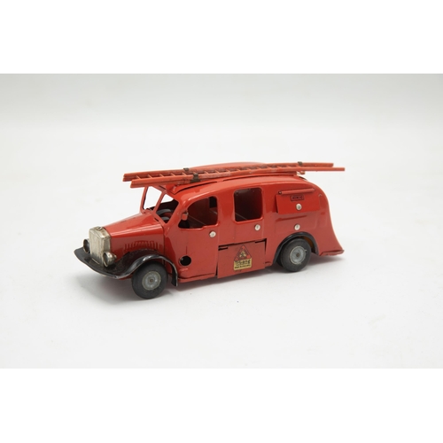 3172 - Tri-ang Minic Fire Engine 62M, clockwork (working), red and black paintwork, all transfers excellent... 