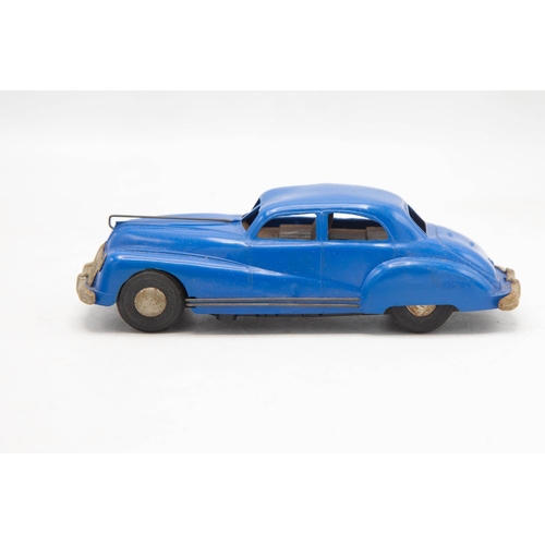 3179 - Tri-ang Minic No 2 series Buick, clockwork, blue plastic body, brown interior, packing piece in box,... 