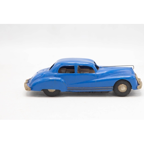 3179 - Tri-ang Minic No 2 series Buick, clockwork, blue plastic body, brown interior, packing piece in box,... 