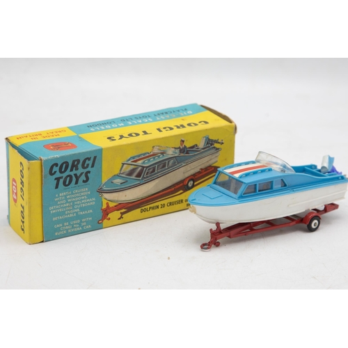 3192 - Corgi Toys 104 Dolphin 20 Cruiser on Wincheon Trailer, Brooklands Aviation Ltd., with Captain figure... 