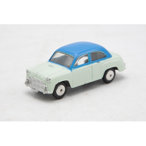 3195 - Corgi Toys 202 Morris Cowley Saloon, two tone blue roof blue/mint green,  tin base, end flap missing... 