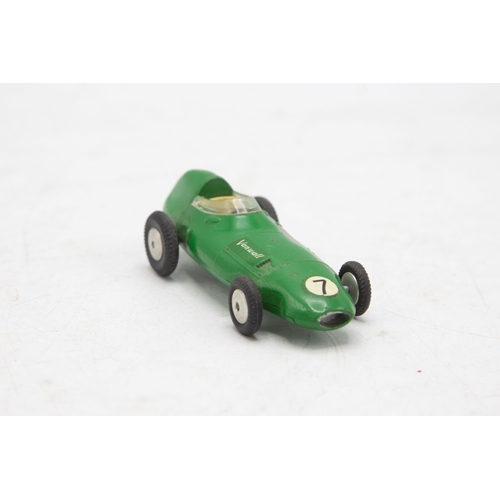 3201 - Corgi Toys 150 Vanwall Formula 1 Grand Prix racing car, both main end flaps price label damage, exce... 