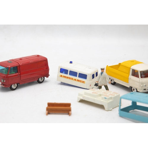 3205 - Corgi Constructor Set GS/24, Gift Set, Commer 3/4 ton chassis, 2 chassis and 4 interchangeable bodie... 