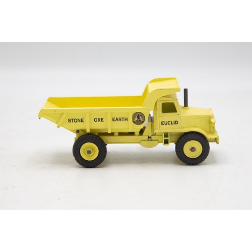 3217 - Dinky Supertoys 965 Euclid Rear Dump Truck, superb example, very early issue with monotone skip tran... 