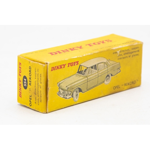 3231 - French Dinky Toys 554 Opel 