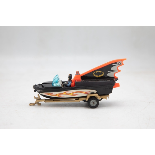 3239 - Corgi Toys 107 Batboat and Trailer, with Batman and Robin, gold trailer, cast spoked wheels, 'specia... 