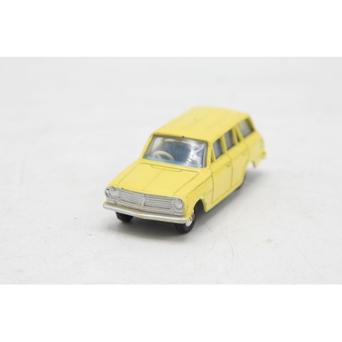 3247 - Dinky Toys 141 Vauxhall Victor Estate Car, minor playwear chips, two flaps missing one end of box, v... 