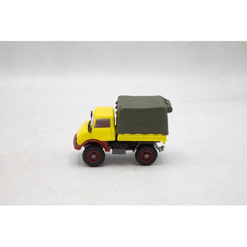 3260 - Corgi Toys 406 Mercedes-Benz Unimog 406 with Canopy, one tiny roof chip, very near mint and boxed