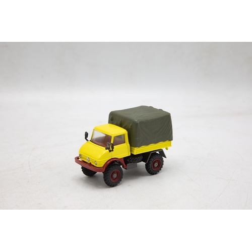 3260 - Corgi Toys 406 Mercedes-Benz Unimog 406 with Canopy, one tiny roof chip, very near mint and boxed