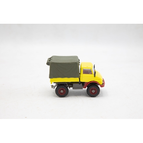 3260 - Corgi Toys 406 Mercedes-Benz Unimog 406 with Canopy, one tiny roof chip, very near mint and boxed