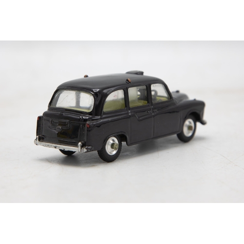 3276 - Corgi Toys 418-Austin Taxi, black, FX4 model, bright example, good box with crease/storage wear, min... 