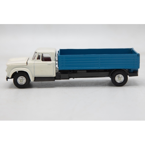 3284 - Corgi Toys 483 Dodge 'Kew Fargo' Tipper, bright example of model, very minor age wear to box, mint a... 