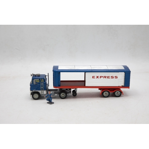 3293 - Corgi Toys MAJOR Toys 1137 Ford Tilt Cab 'H' Series With Detachable Trailer, mint model, inner packa... 