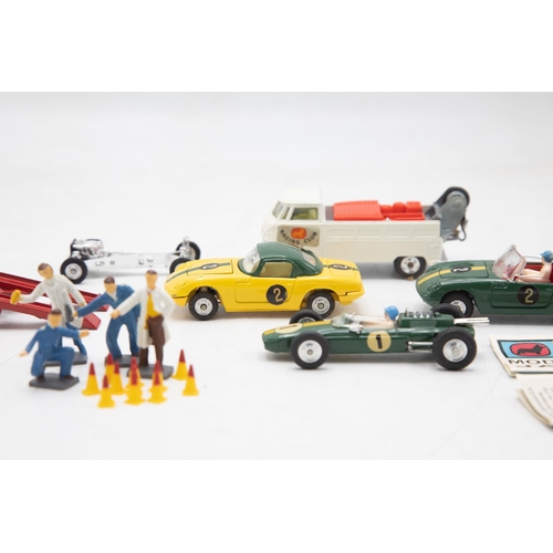 3318 - Corgi Toys LOTUS Racing Team Gift Set 37, scarce, includes all accessories figures,  cones and both ... 