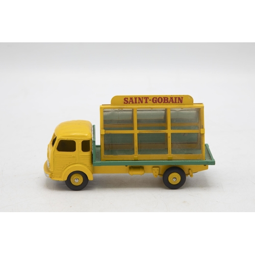 3323 - French Dinky Toys 33 Miroitier Simca 