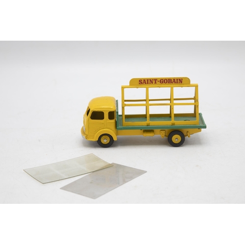 3323 - French Dinky Toys 33 Miroitier Simca 