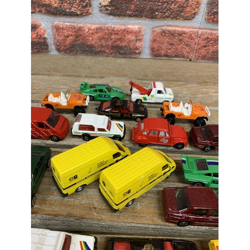 3412 - Assortment of Corgi die cast cars to include Porche 935, 4x4 Jeep, Matro Rancho etc (22)