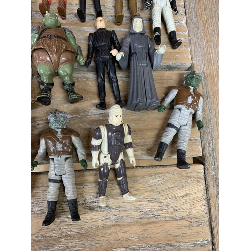 3417 - Assortment of vintage Star Wars figures to include Darth Vader, Han Solo, Chewbacca etc (20)