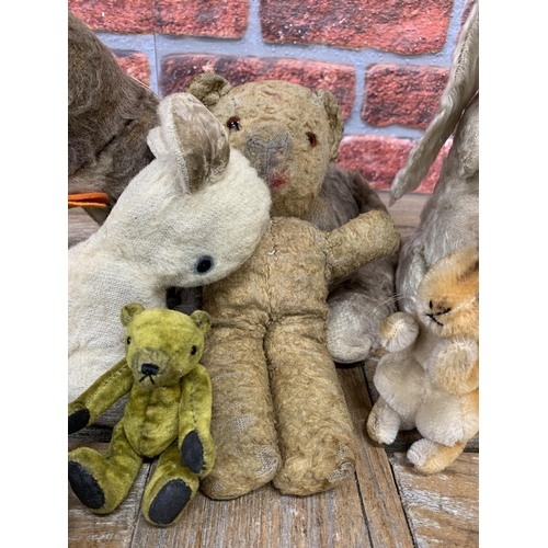 3435 - Quantity of vintage teddy bears and animals to include Steiff, Little Scruffs and Chad Valley exampl... 