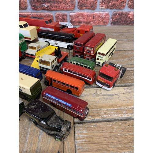 3437 - Quantity of unboxed die cast vehicles to include Sun Motor Co, Corgi and Matchbox