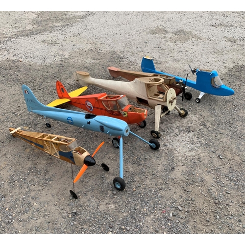 3463 - Collection of vintage hand made balsa wood model aircraft's, some to include original engines and me... 