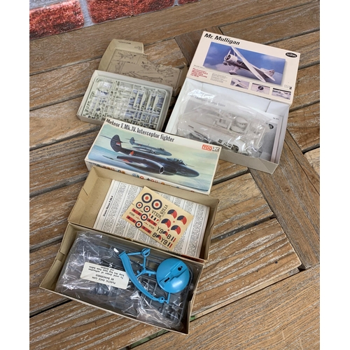 3482 - Quantity of boxed airplane plastic model kits to include Hurricane Mk II, Piper J-3 Cub and Gloster ... 