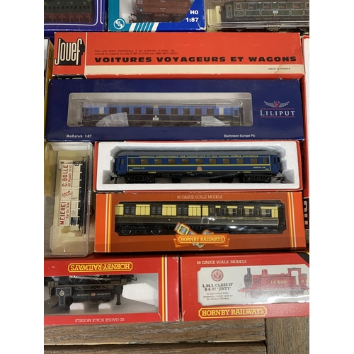 3515 - Quantity of 00 gauge locomotives and carriages to include Hornby, Trix and Jouef examples