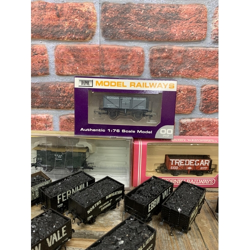 3522 - Quantity of assorted 00 gauge coal wagons with predominantly Welsh advertising (19)