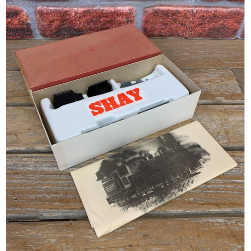 3525 - Roundhouse H0 scale 'Shay 2-Truck' kit, unbuilt and complete