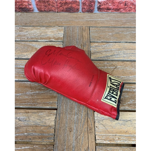 3728 - Boxing - Marvelous Marvin Hagler signed red Everlast boxing glove, Marvelous Marvin Hagler (1954-202... 