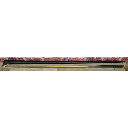 3736 - Super quality 16 1/2 Oz, 1 piece vintage Frank Cox Snooker Billiard cue, made in Ash, along with a m... 