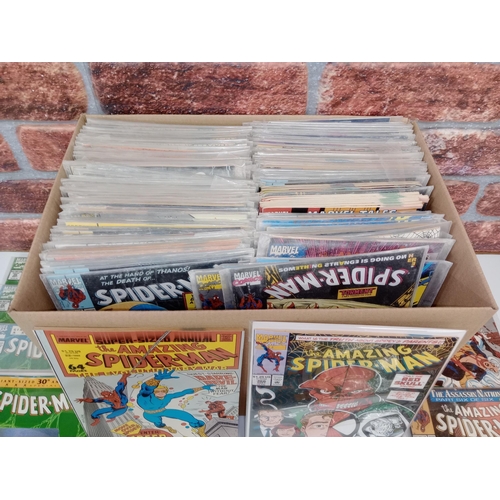 3570 - MARVEL COMICS: Approx 170 Spiderman Comics to include various The Amazing Spiderman issues, Evolutio... 