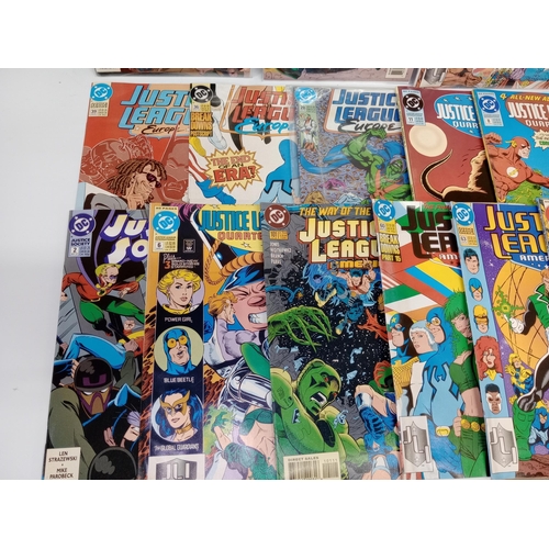 3575 - DC COMICS: Approx 270 various Justice League comics, to include various issues of JL International, ... 