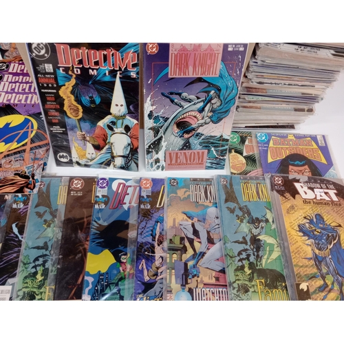 3579 - DC COMICS: Approx 355 Mixed Batman Comics including 1989 Detective annual with Brian Bolland cover, ... 