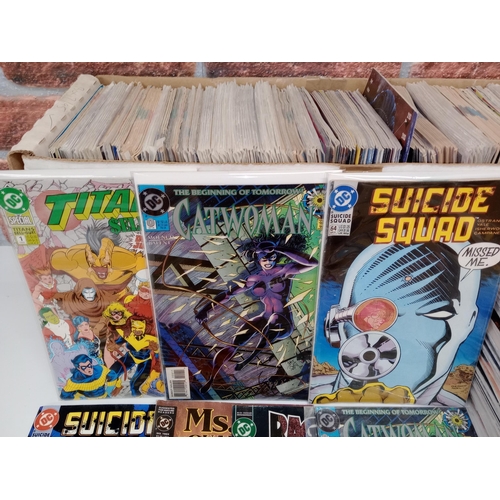 3584 - DC COMICS: Approx 375 mixed comics to include The Suicide Squad, Team Titans, Ragman, The Ray, New G... 