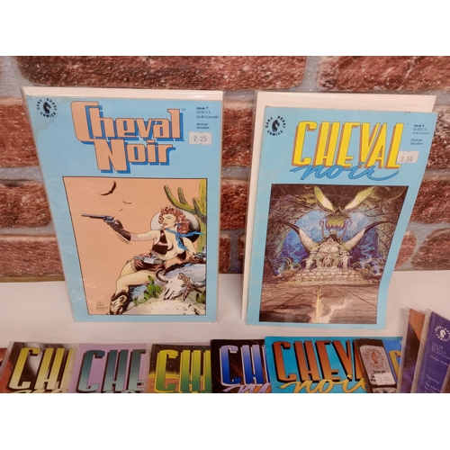 3587 - DARK HORSE COMICS: A collection of 22 Cheval Noir comics, including issues 5 and 7 featuring a Dave ... 