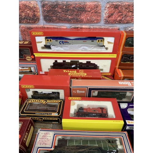 3539 - Extensive collection of 00 gauge steam train locomotives, carriages, wagons and additional track acc... 