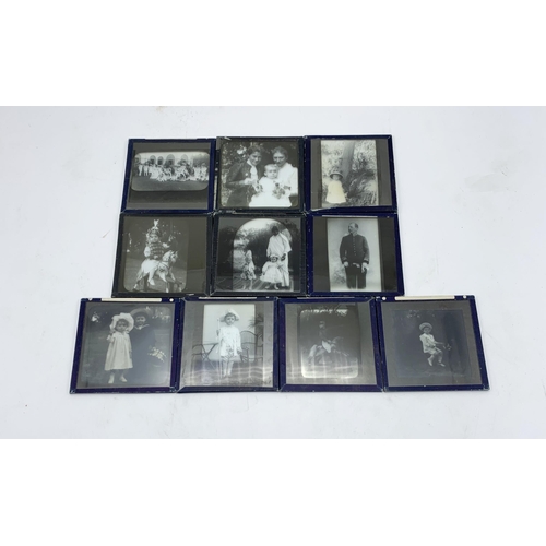 2298 - Collection of photographic slides depicting a Colonial family in India, to include unusual examples ... 