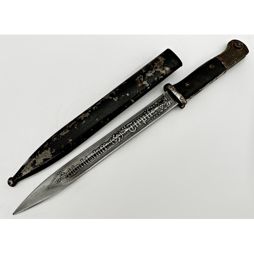 2474 - Good Kriegsmarine bayonet, the blade inscribed 'Zur Erinnerung an meine Dienstzeit' and 'Schlarhtsch... 