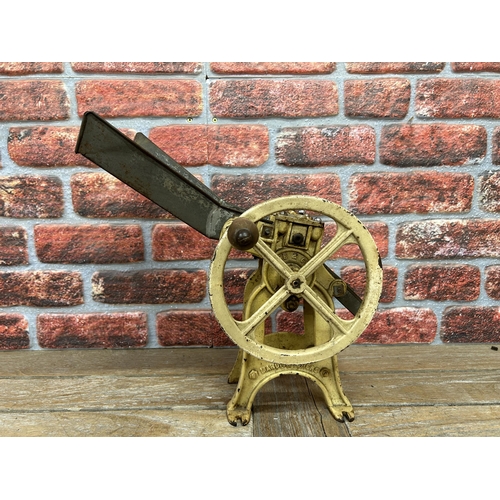 70 - Large antique NYE & Co bean slicer, H 40cm