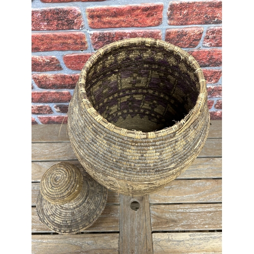 92 - Vintage hand crafted African Tribal basket with lid, H 80cm