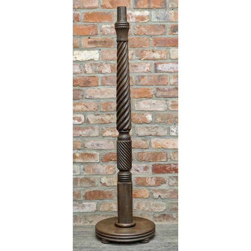 1023 - Antique carved baluster barley twist standard lamp (needs rewiring), H 150cm